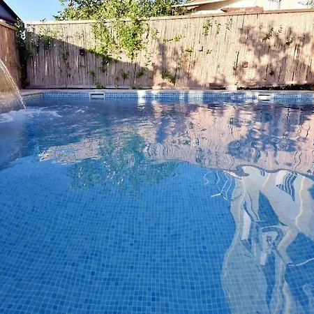 Private Pool. *